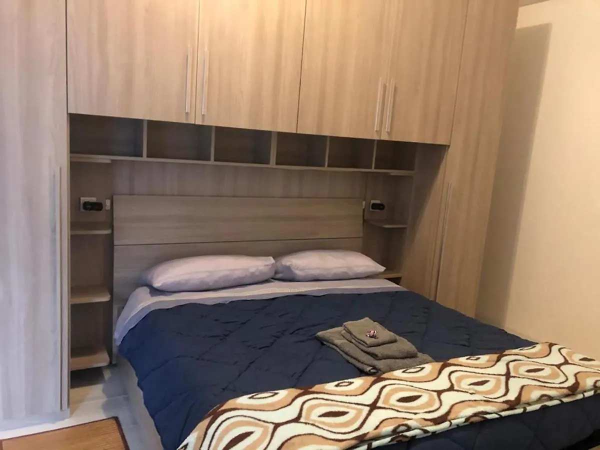 Apartment Appartamento Remanton Rome